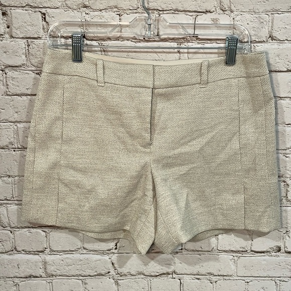 White House Black Market Pants - White House Black Market Shorts Size 4 Short